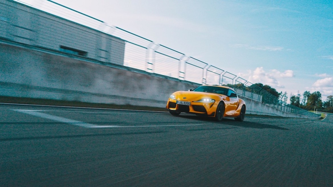 The "AZENIS RS820" sports tire from Falken Tyre is based on a hybrid construction with Aramid reinforcement for greater driving stability. © Falken Tyre Europe GmbH